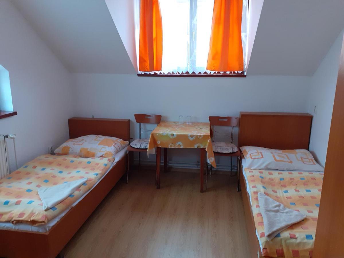 Ubytovňa Tavros Žilina Exteriér fotografie